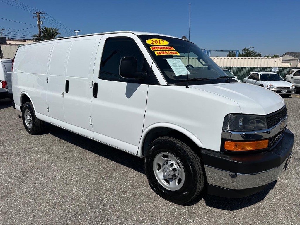 Chevrolet Express 2500 Vehicle Full-screen Gallery Image 06