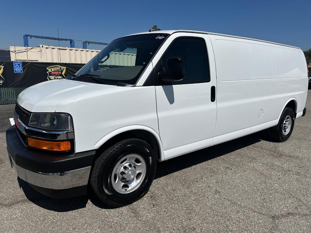 Chevrolet Express 2500 Vehicle Full-screen Gallery Image 15