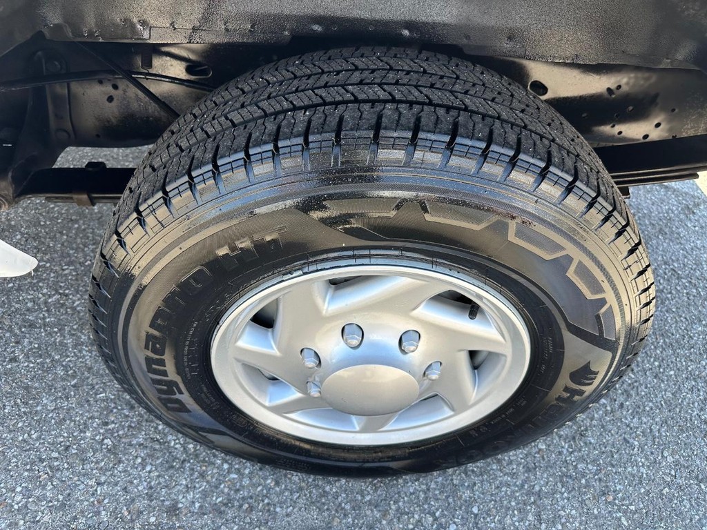 2014 Ford E-350 Cargo photo 4