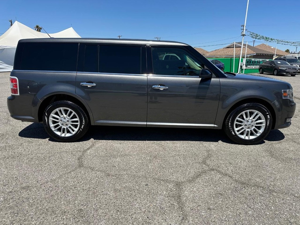 Ford Flex Vehicle Full-screen Gallery Image 05