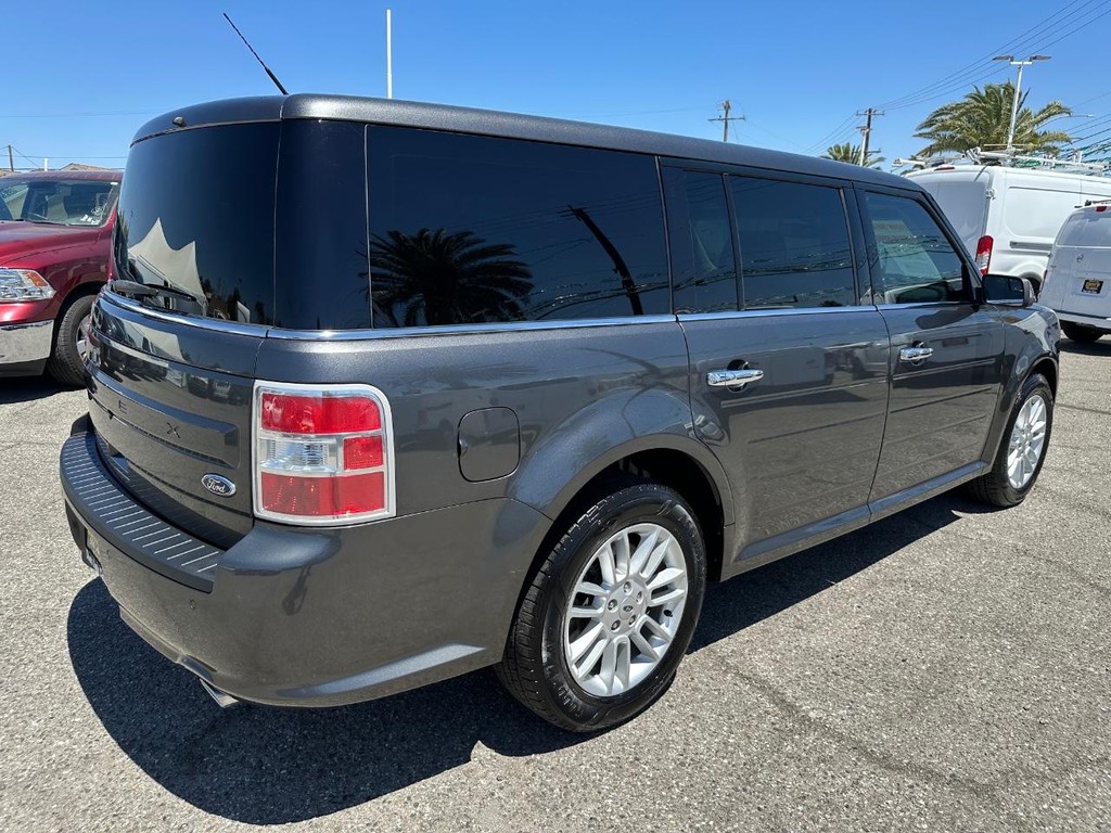 Ford Flex Vehicle Full-screen Gallery Image 06