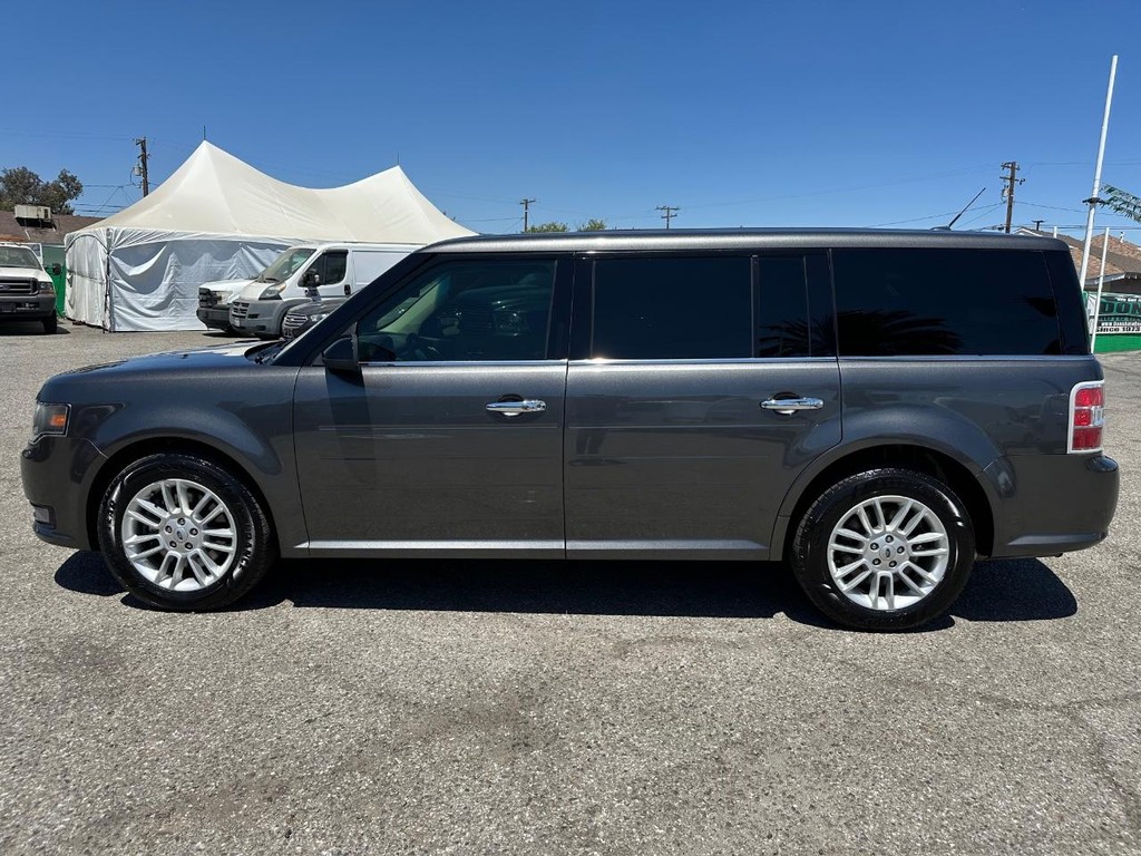 Ford Flex Vehicle Full-screen Gallery Image 11