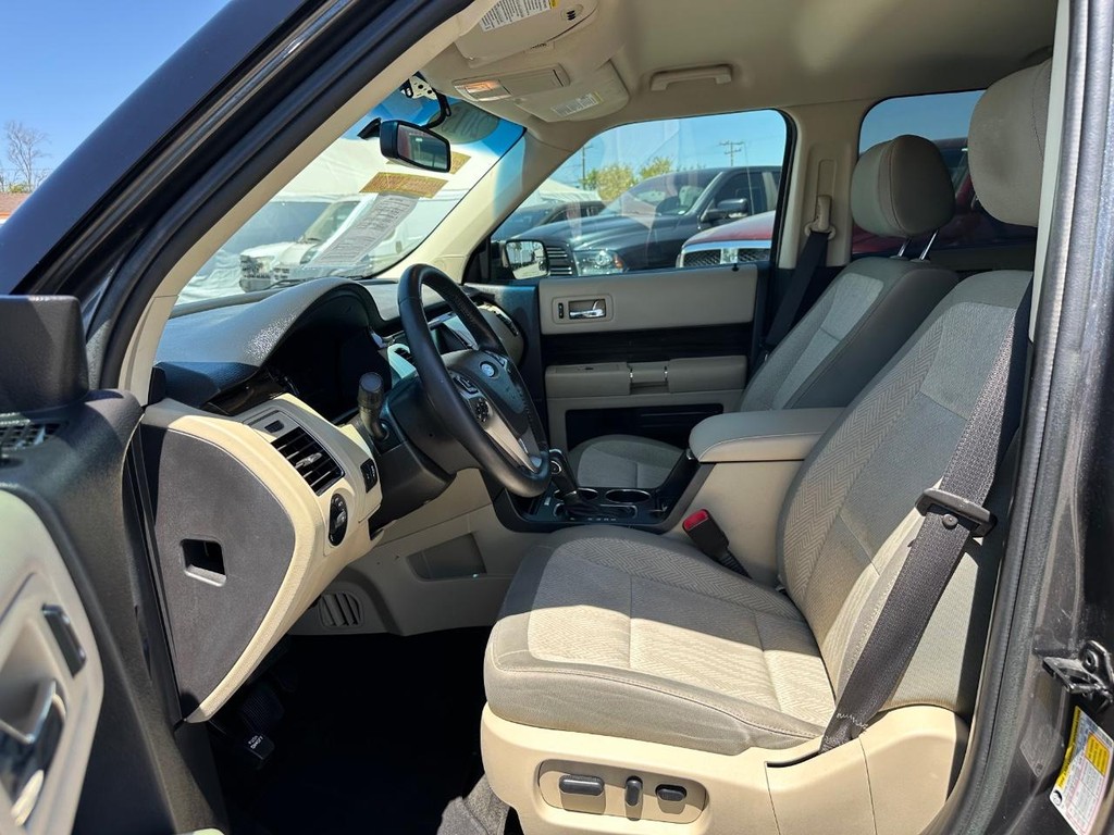 Ford Flex Vehicle Full-screen Gallery Image 17