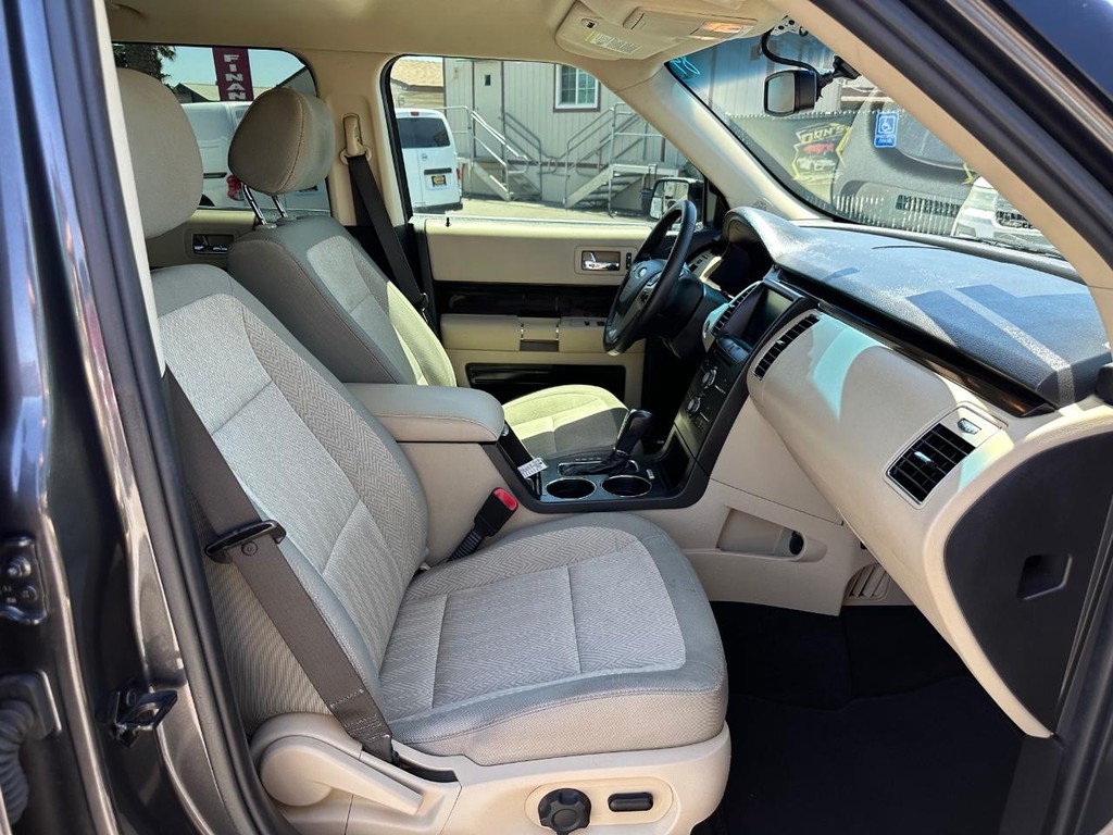 Ford Flex Vehicle Full-screen Gallery Image 21