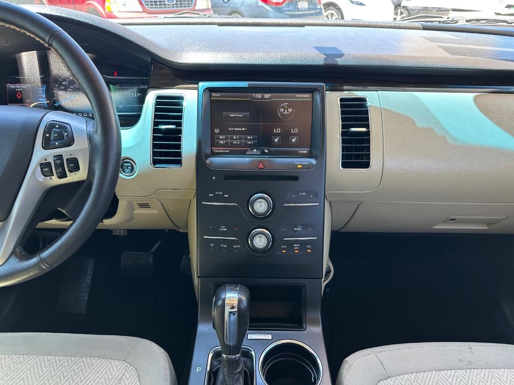 Ford Flex Vehicle Full-screen Gallery Image 25