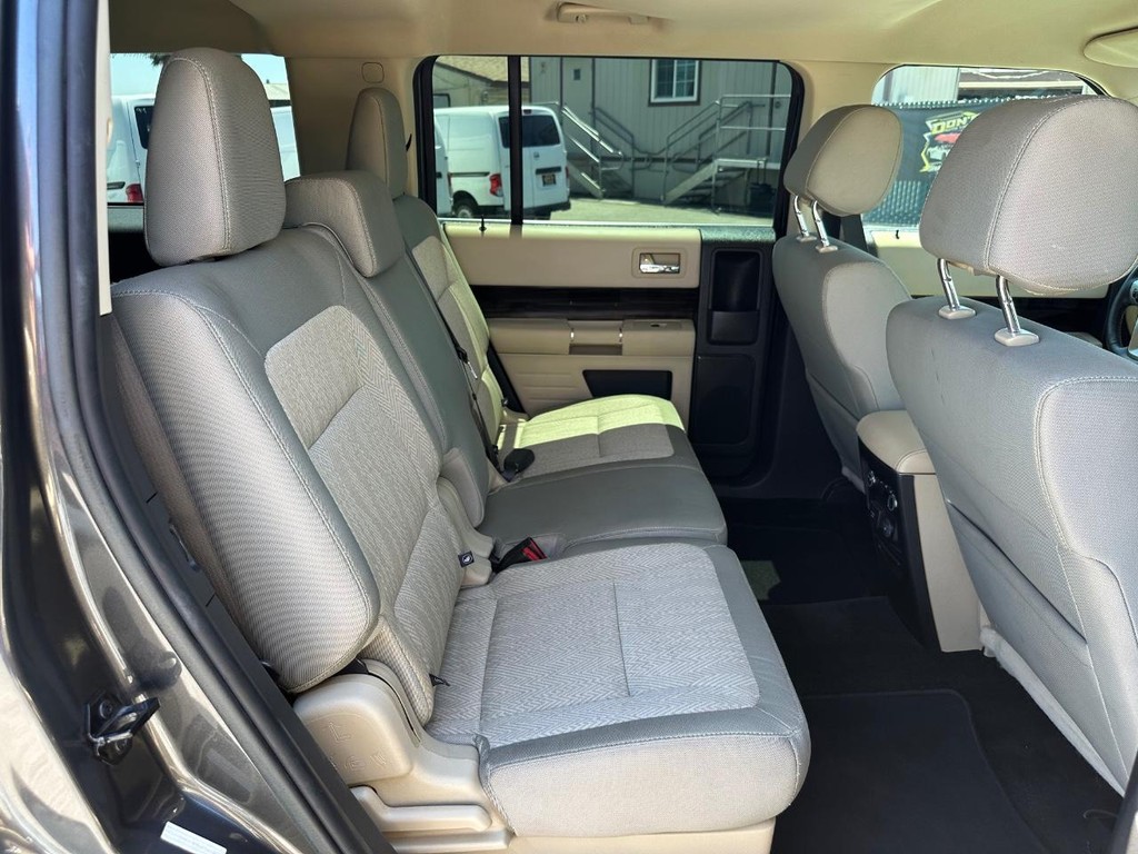 Ford Flex Vehicle Full-screen Gallery Image 30