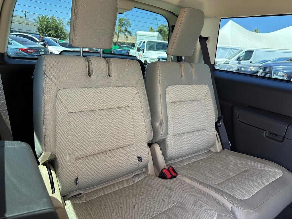 Ford Flex Vehicle Full-screen Gallery Image 33