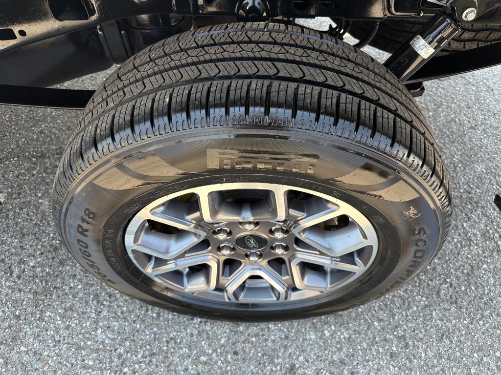 2021 Ford F-150 STX photo 4