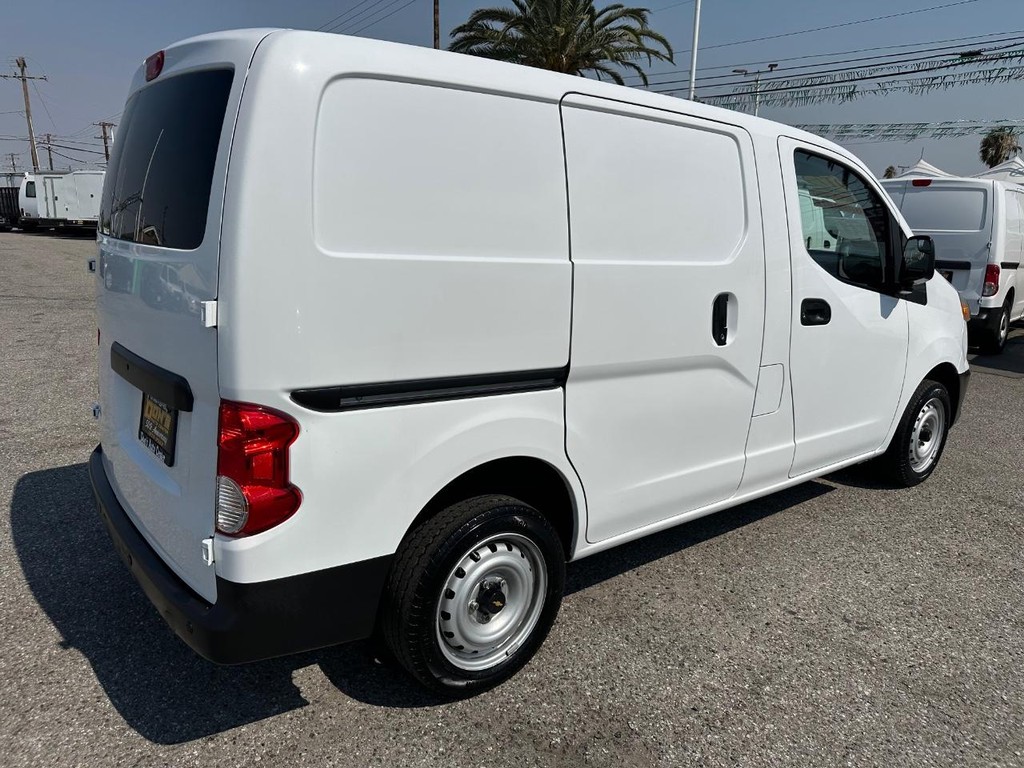 Chevrolet City Express Vehicle Full-screen Gallery Image 07