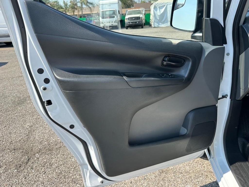 Chevrolet City Express Vehicle Full-screen Gallery Image 23