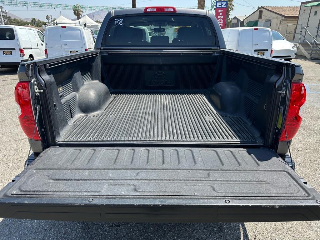 2017 Toyota Tundra SR5 CrewMax photo 43