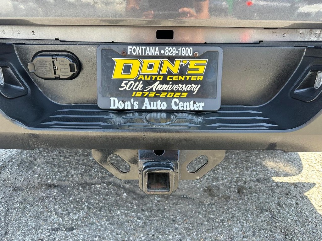2017 Toyota Tundra SR5 CrewMax photo 2