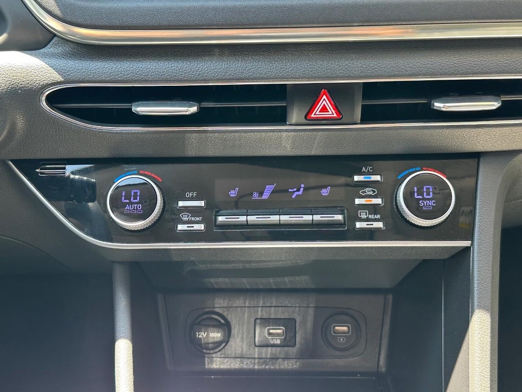 2023 Hyundai Sonata SEL photo 2
