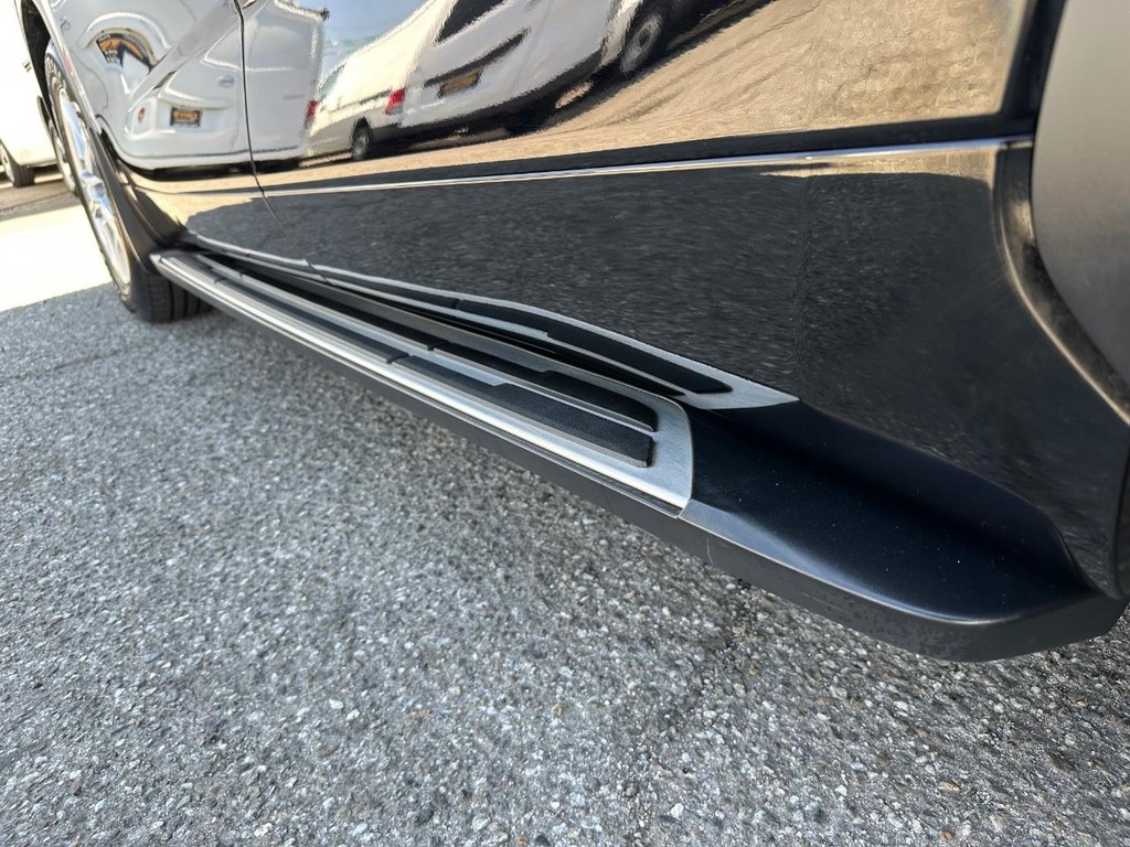 Toyota Highlander Vehicle Full-screen Gallery Image 51