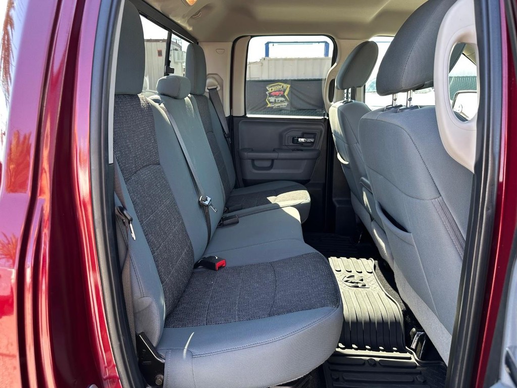 Ram 1500 Vehicle Full-screen Gallery Image 30