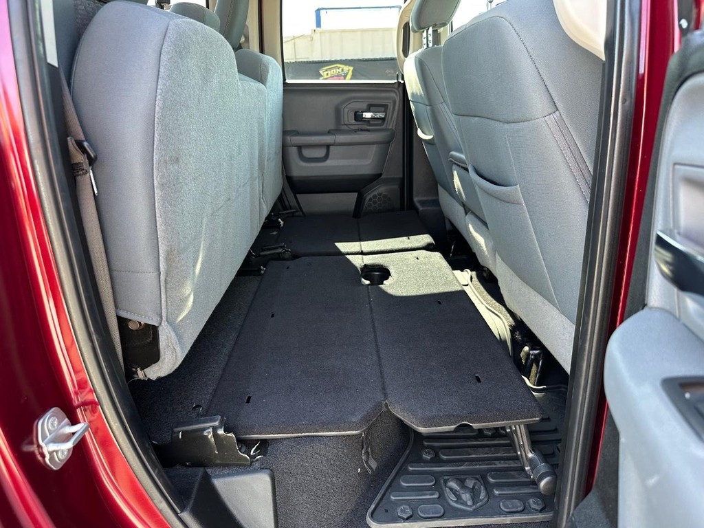 Ram 1500 Vehicle Full-screen Gallery Image 32