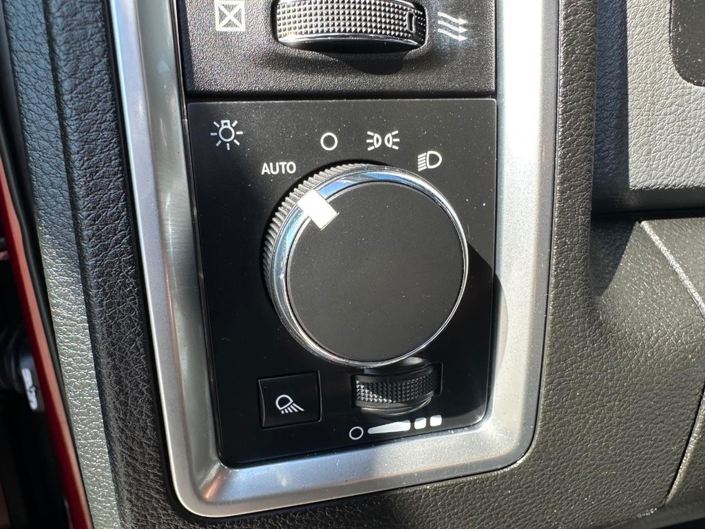 Ram 1500 Vehicle Full-screen Gallery Image 36