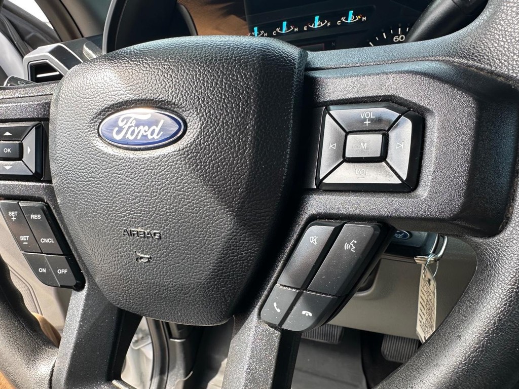 Ford F-150 Vehicle Full-screen Gallery Image 37