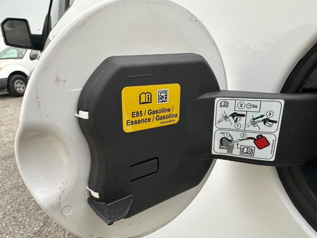 Ford F-150 Vehicle Full-screen Gallery Image 41