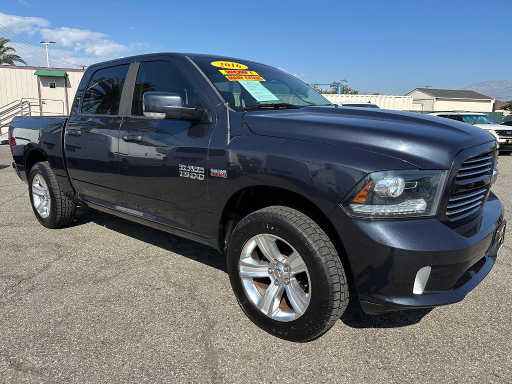 2016 Ram 1500 Sport photo 7