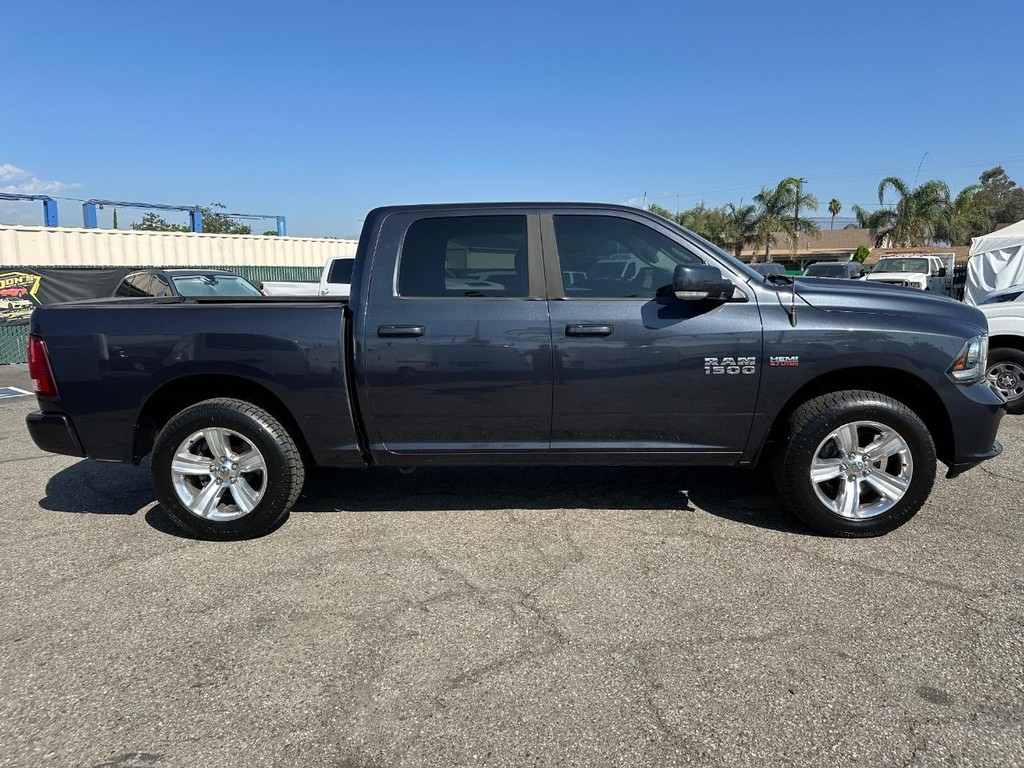 2016 Ram 1500 Sport photo 8