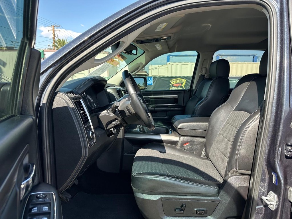2016 Ram 1500 Sport photo 17