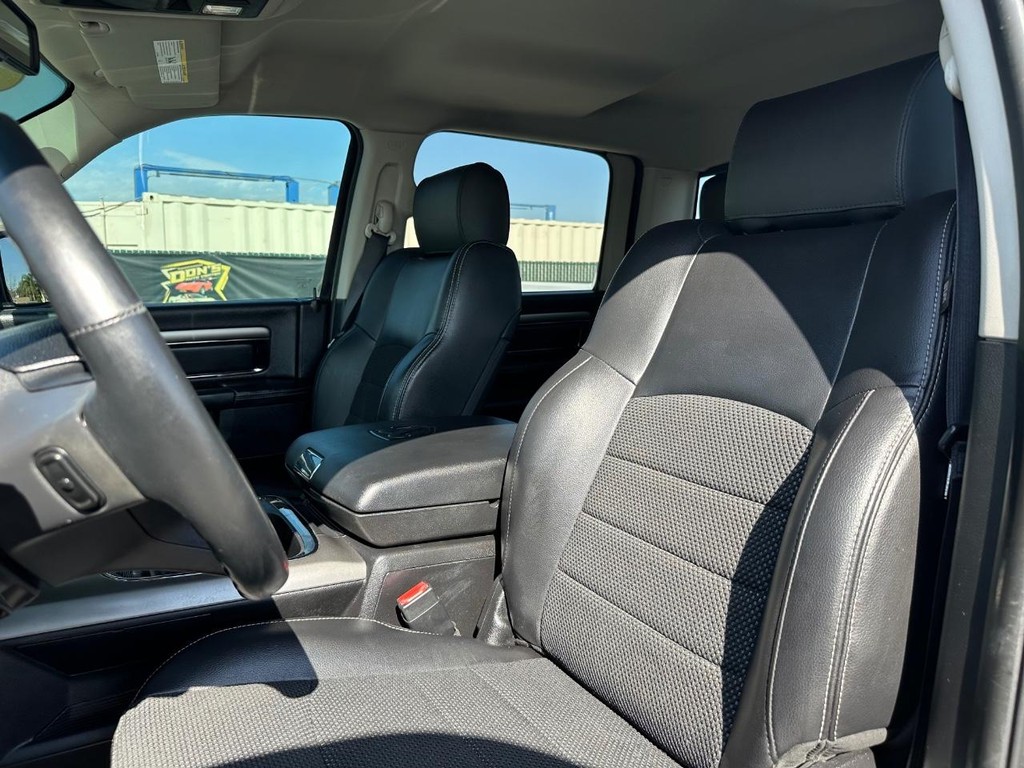 2016 Ram 1500 Sport photo 18