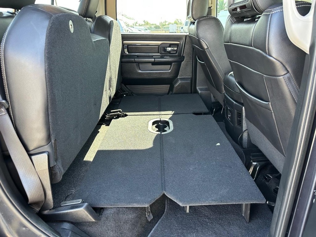 Ram 1500 Vehicle Full-screen Gallery Image 37