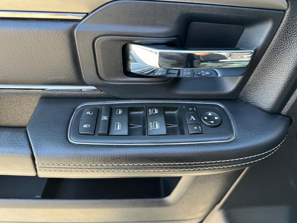 2016 Ram 1500 Sport photo 37