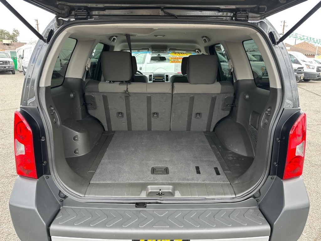 Nissan Xterra Vehicle Full-screen Gallery Image 35
