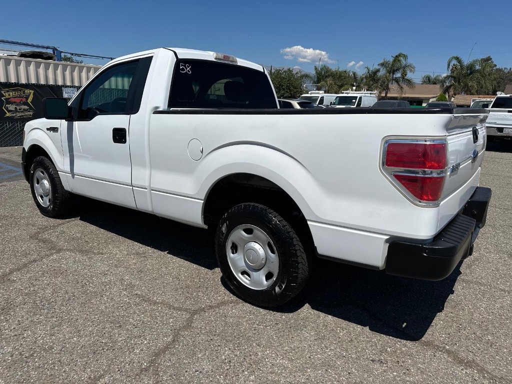 Ford F-150 Vehicle Full-screen Gallery Image 09