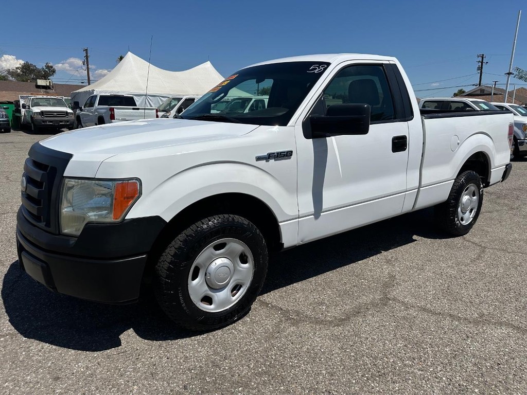 Ford F-150 Vehicle Full-screen Gallery Image 12