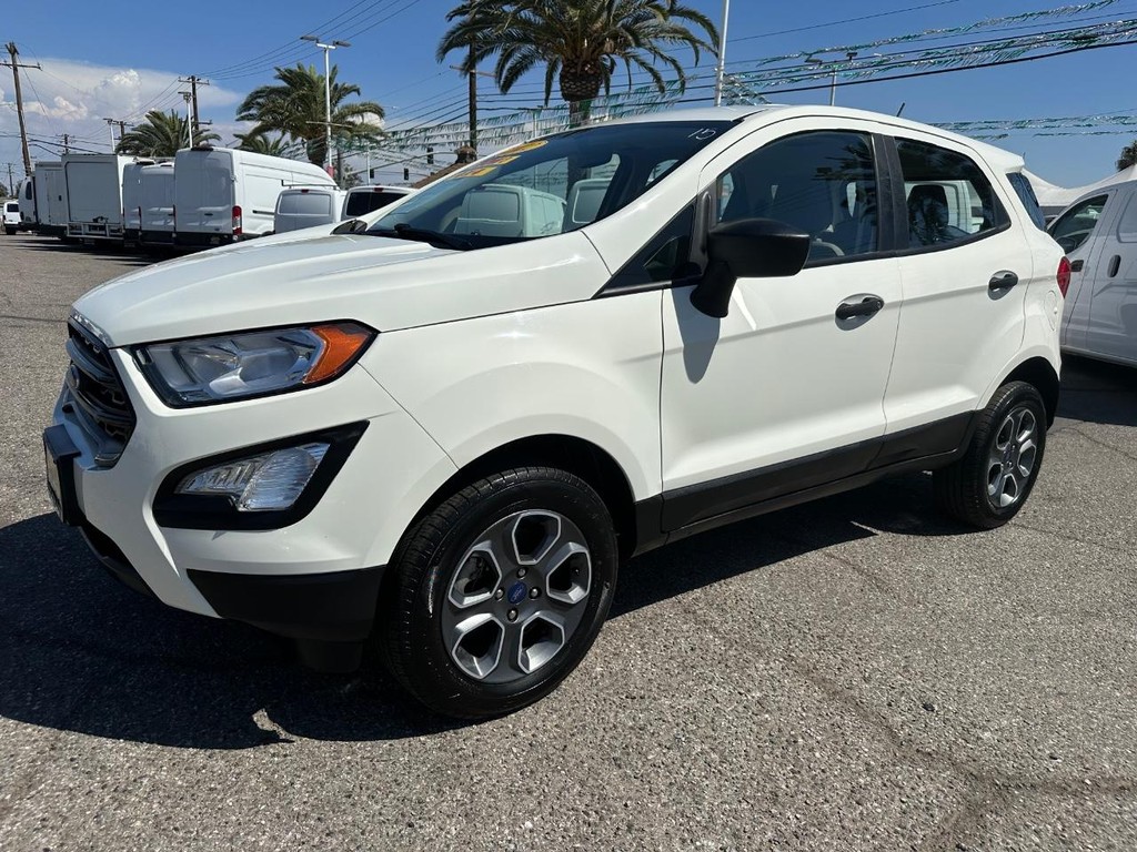 Ford EcoSport Vehicle Full-screen Gallery Image 12