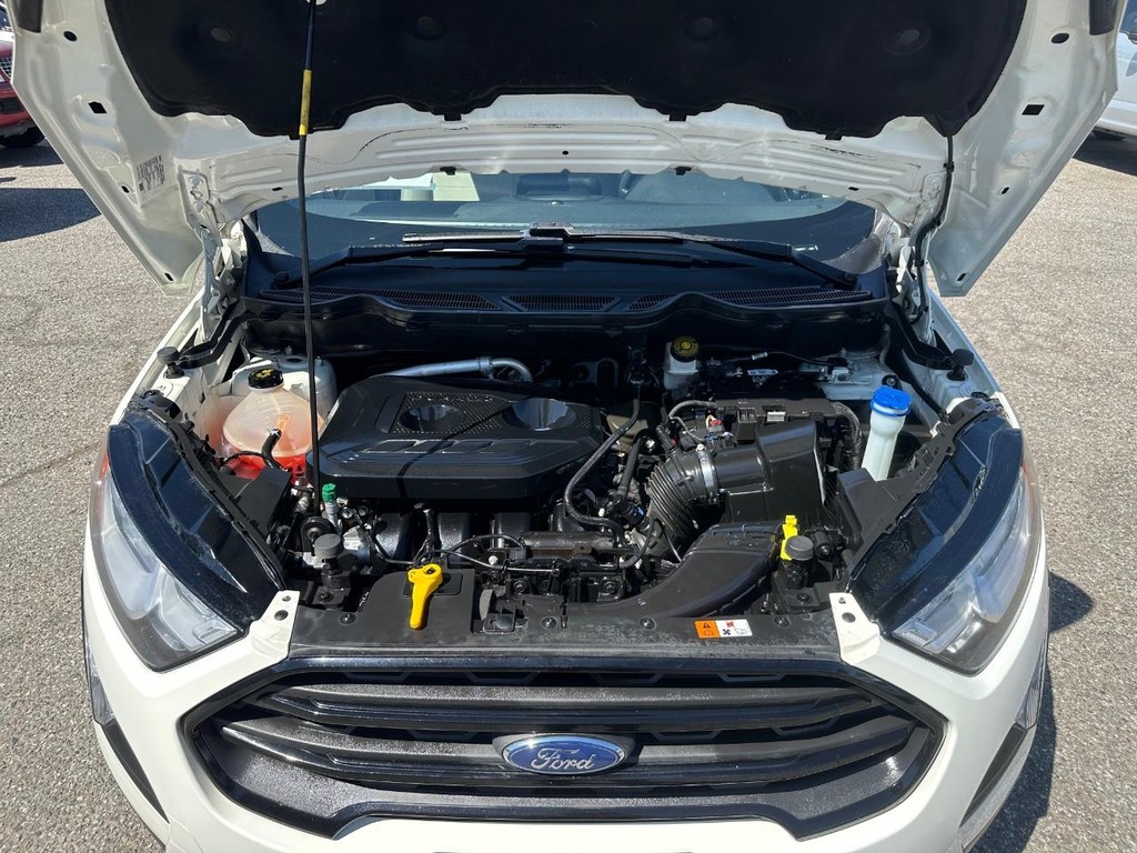 Ford EcoSport Vehicle Full-screen Gallery Image 40