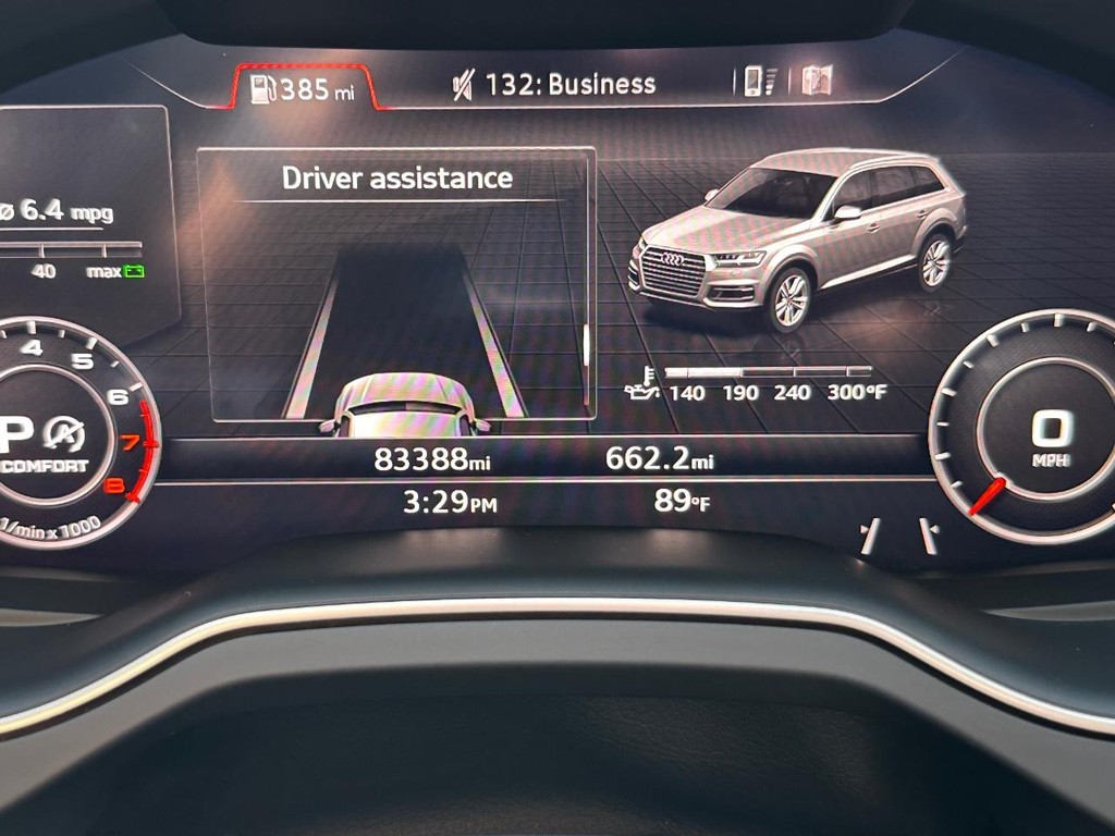 Audi Q7 Vehicle Full-screen Gallery Image 53