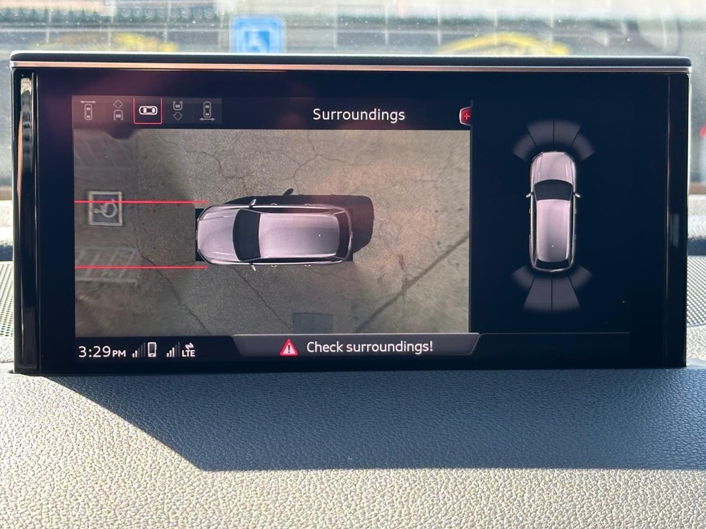 Audi Q7 Vehicle Full-screen Gallery Image 54