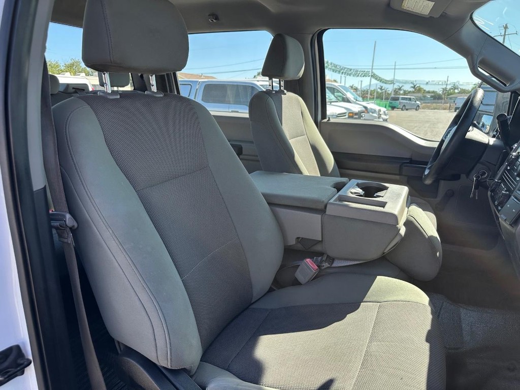 Ford F-250 Vehicle Full-screen Gallery Image 22