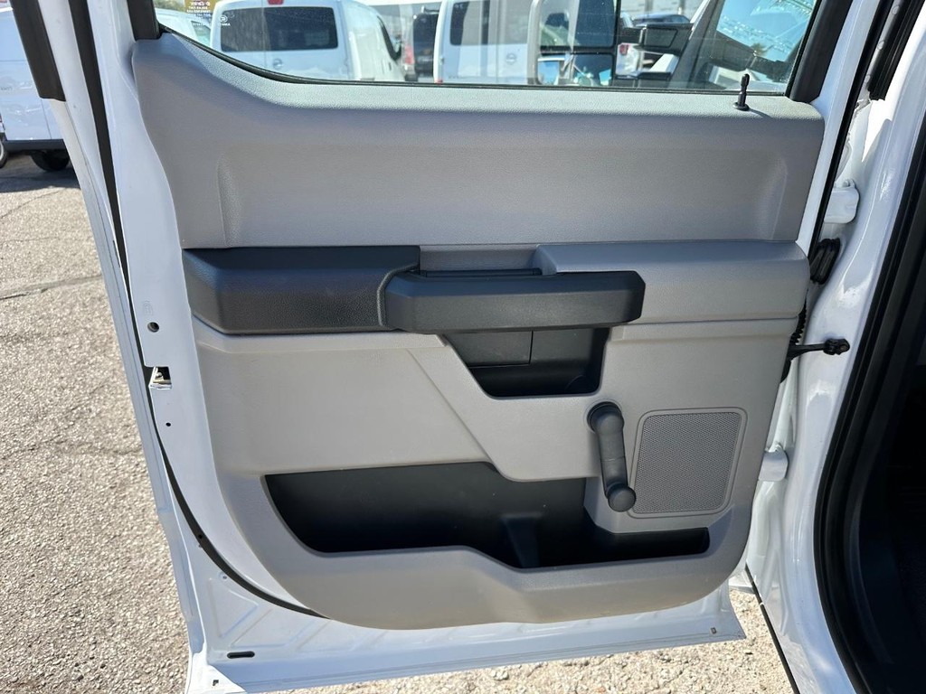 Ford F-250 Vehicle Full-screen Gallery Image 31