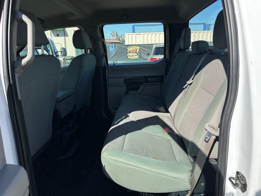 Ford F-250 Vehicle Full-screen Gallery Image 32