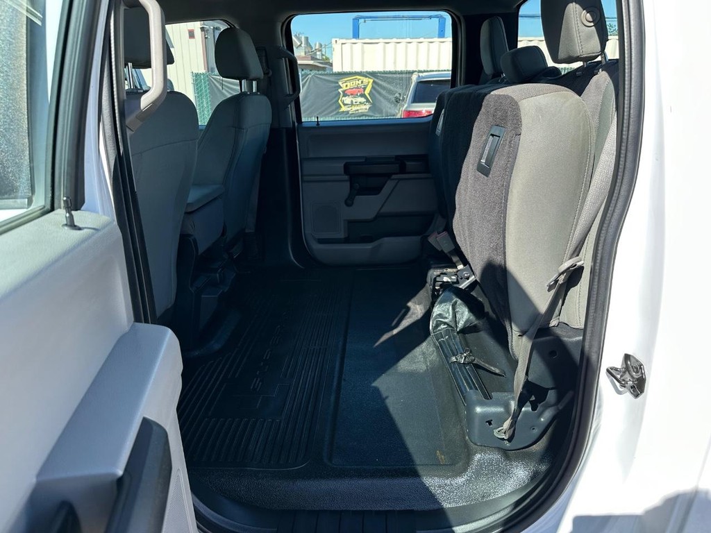 Ford F-250 Vehicle Full-screen Gallery Image 33