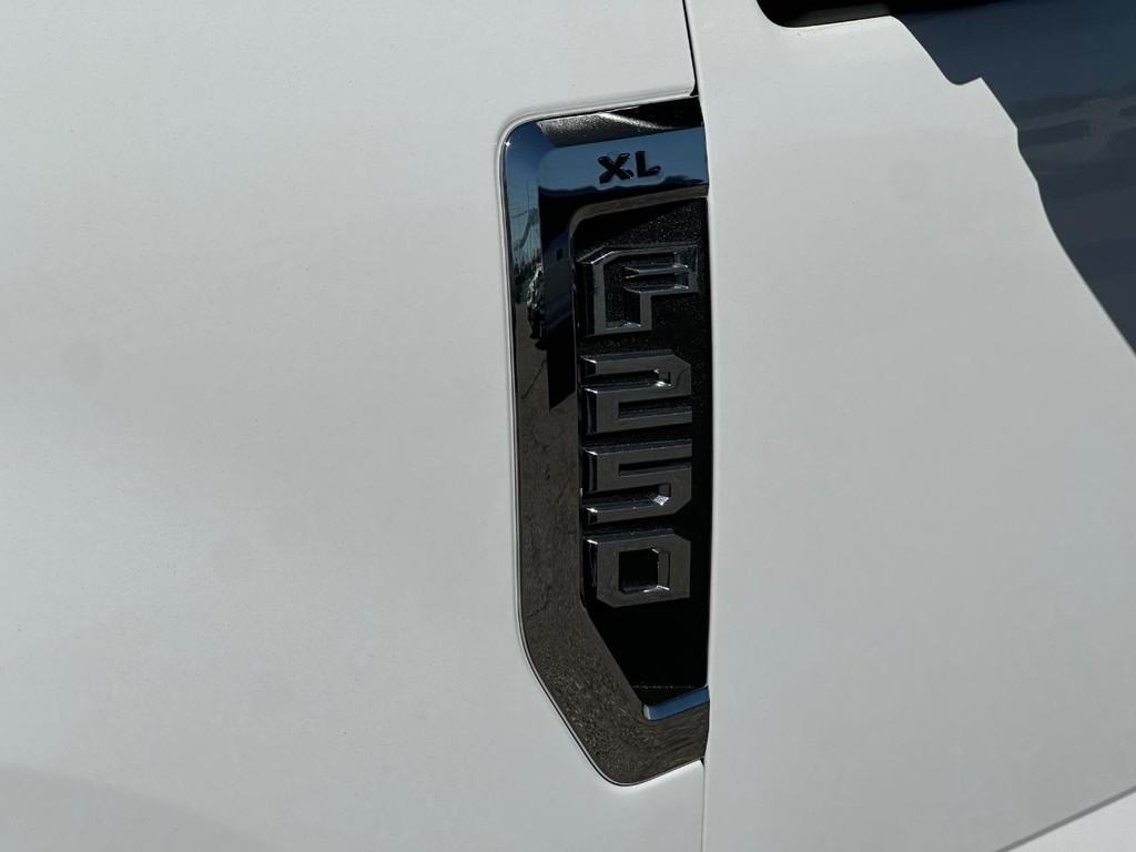 2017 Ford F-250 photo 4