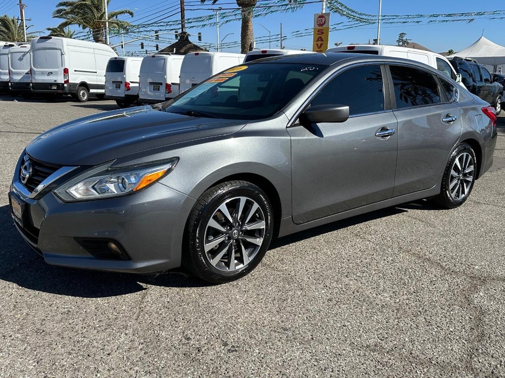 2016 Nissan Altima SV photo 7