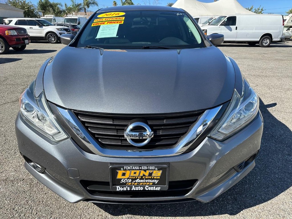 2016 Nissan Altima SV photo 8