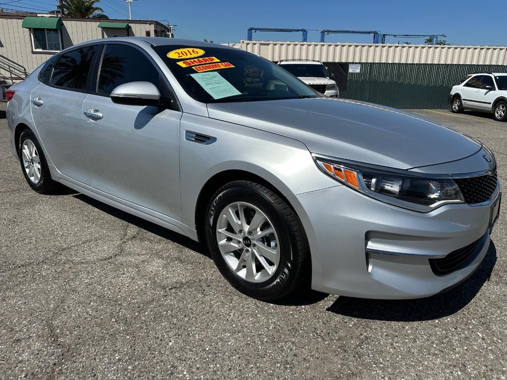 2016 Kia Optima LX photo 5