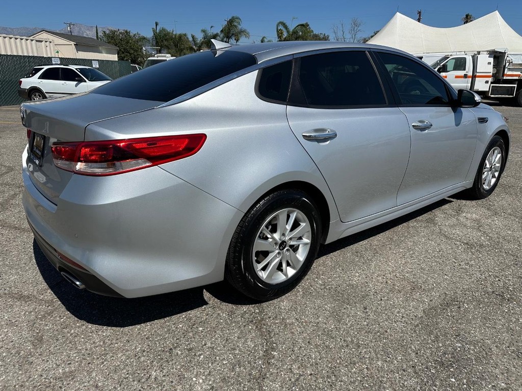 2016 Kia Optima LX photo 7