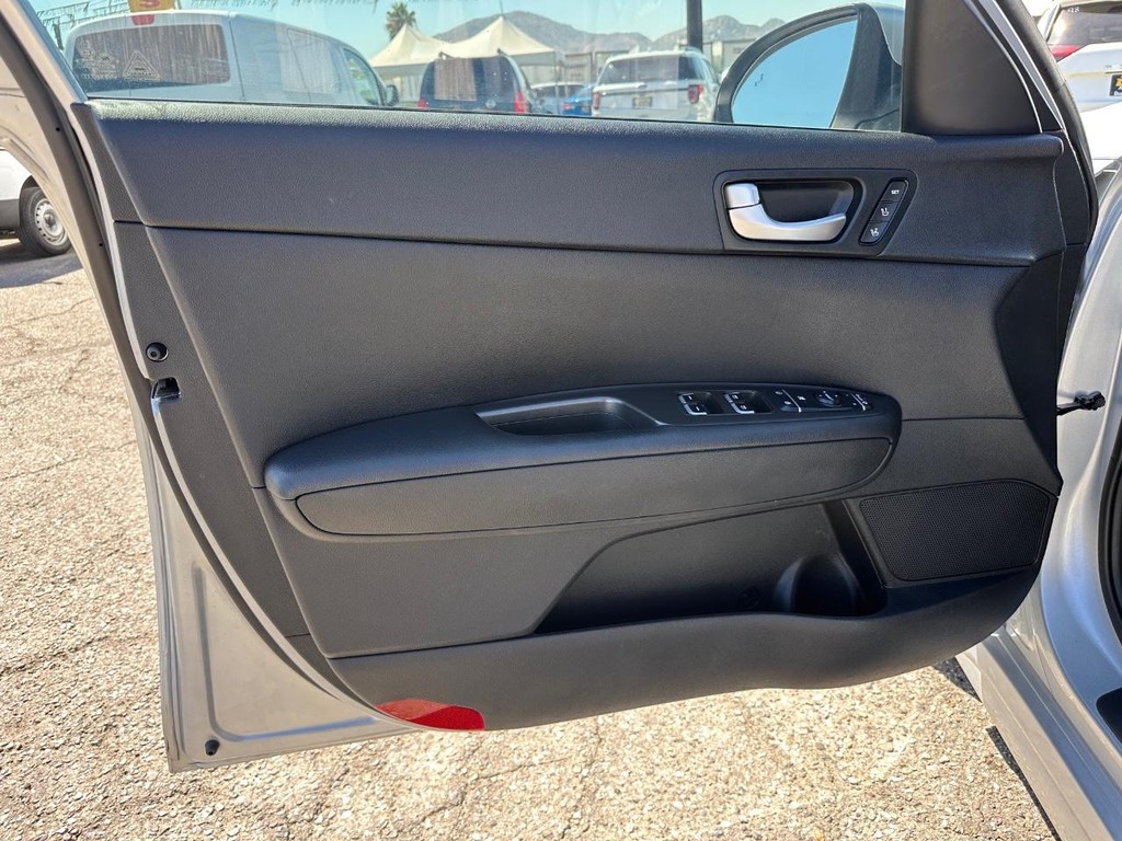 2016 Kia Optima LX photo 13