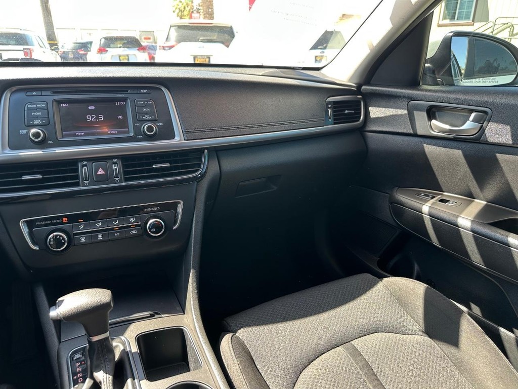 2016 Kia Optima LX photo 24