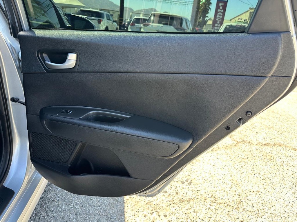 2016 Kia Optima LX photo 26