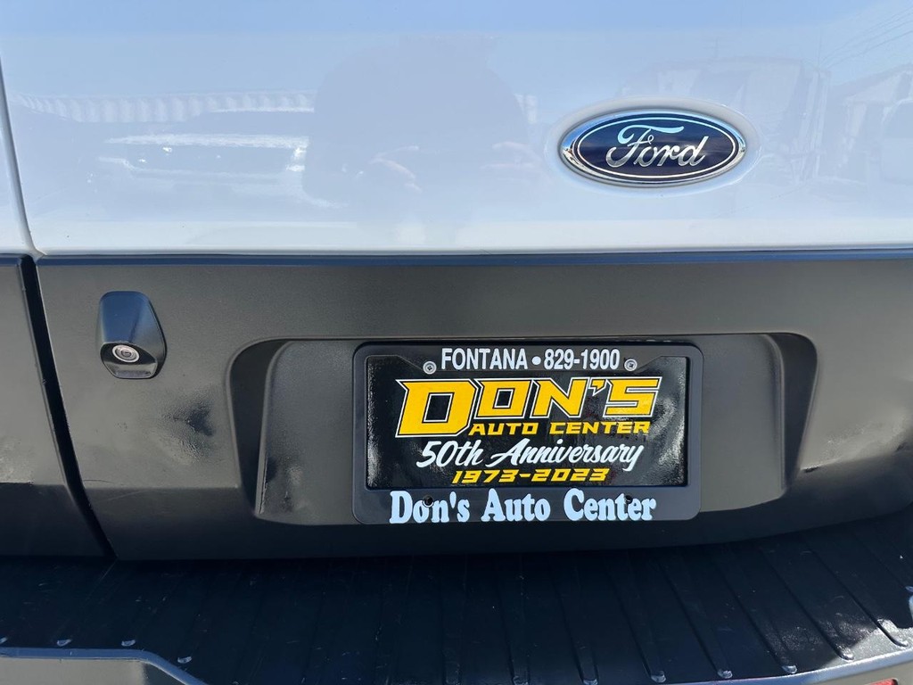 Ford Transit 250 Vehicle Full-screen Gallery Image 41