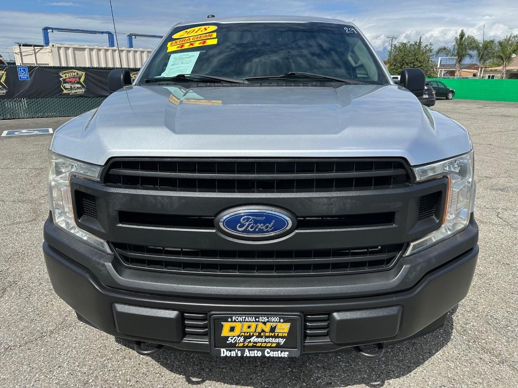 Ford F-150 Vehicle Full-screen Gallery Image 14